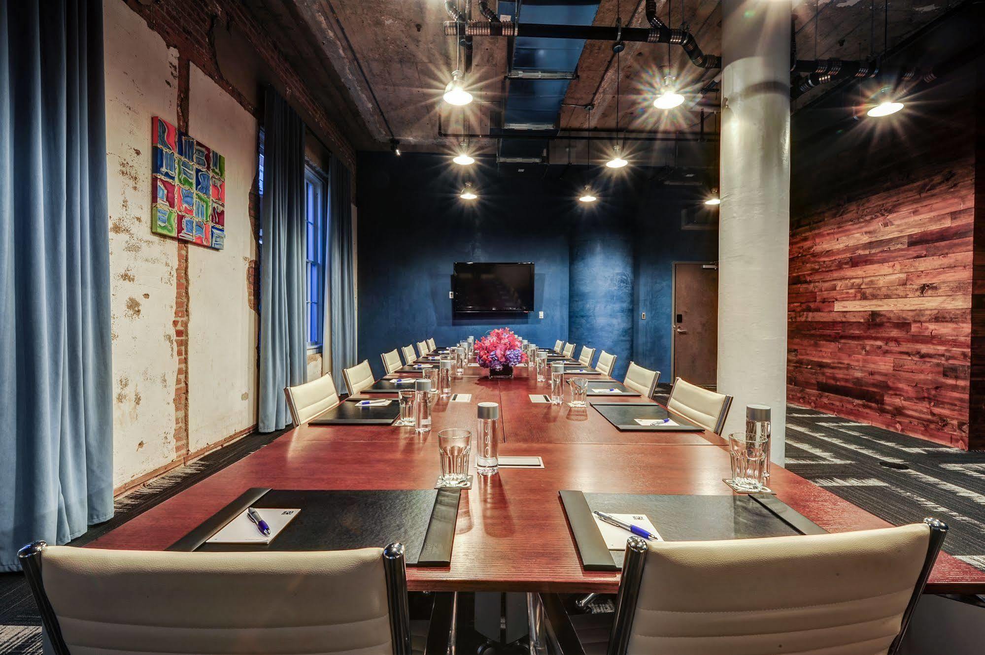 Canvas Hotel Dallas Ngoại thất bức ảnh